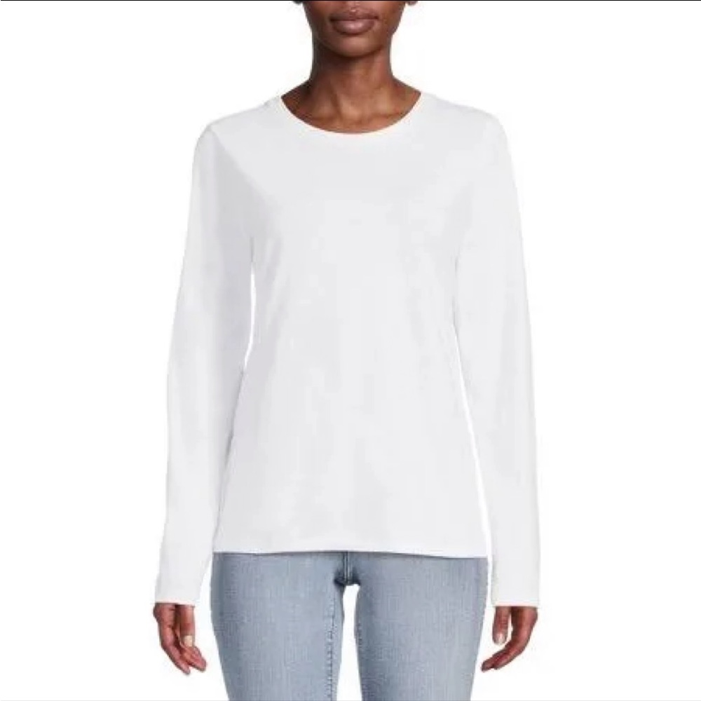 ✅3/$15 Time and Tru White Long Sleeve Crewneck Shirt Size Medium
